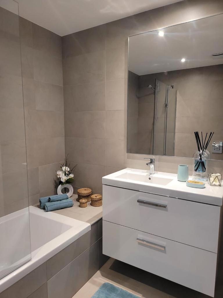 Apartment The Concierge - Prime Sunset Design